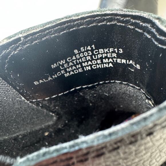 B.O.C Born Concept Leather Bootie Womens Size 9.5 Ankle Chelsea Pull On Heel - Picture 9 of 9